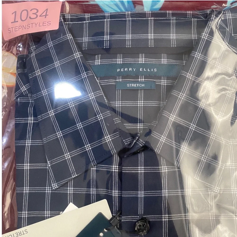 Perry Ellis Mens Stretch Dressy Essentials Eclipse Check Shirt 4EHW4065PS. Small